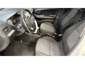 Kia Picanto thumbnail 25