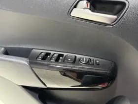 Kia Picanto thumbnail 13