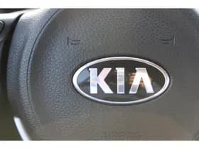 Kia Rio thumbnail 24