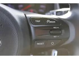 Kia Rio thumbnail 25