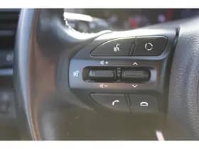 Kia Rio thumbnail 58