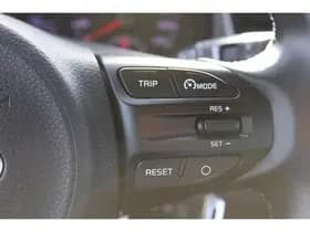 Kia Rio thumbnail 60