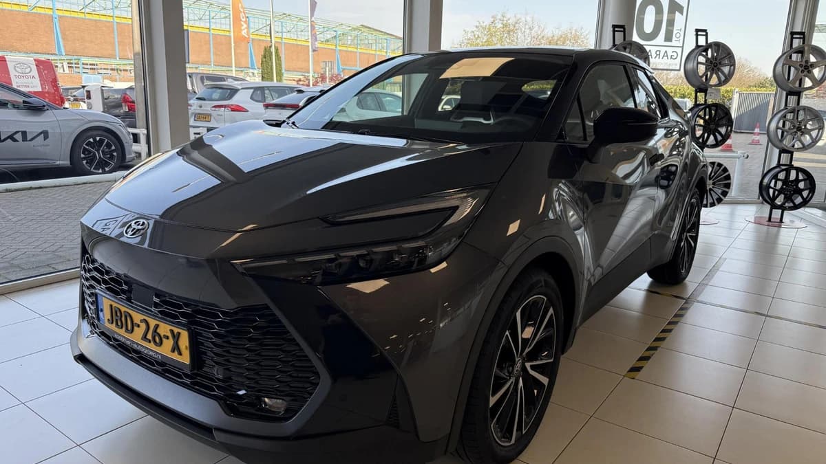 Toyota C-HR — foto 1