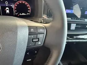 Toyota C-HR thumbnail 29