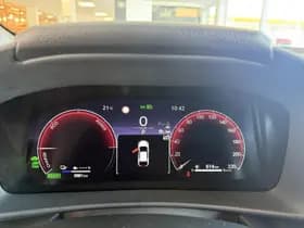 Toyota C-HR thumbnail 7