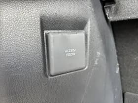 Toyota C-HR thumbnail 15