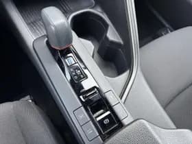 Toyota C-HR thumbnail 30