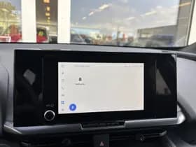 Toyota C-HR thumbnail 32