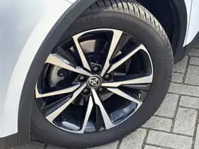 Toyota C-HR thumbnail 37