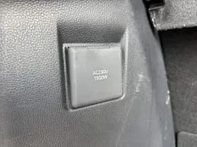 Toyota C-HR thumbnail 50