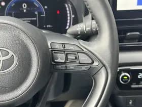 Toyota Yaris thumbnail 14