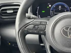 Toyota Yaris thumbnail 37