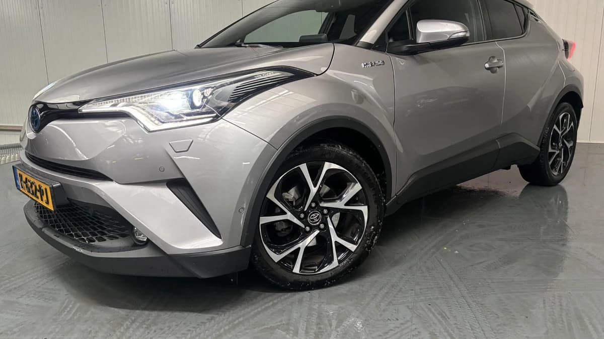 Toyota C-HR — foto 1