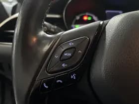 Toyota C-HR thumbnail 7