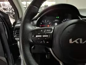 Kia Rio thumbnail 36