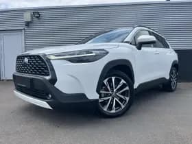 Toyota Corolla-cross thumbnail 2