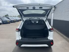 Toyota Corolla-cross thumbnail 12