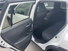 Toyota Corolla-cross thumbnail 16