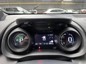 Toyota Yaris thumbnail 37