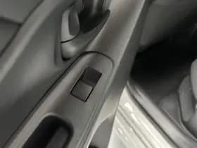 Toyota Yaris thumbnail 5