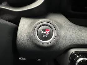 Toyota Yaris thumbnail 45