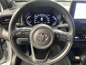 Toyota Yaris-cross thumbnail 6