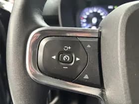 Volvo XC40 thumbnail 10