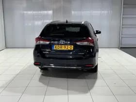 Toyota Auris thumbnail 4