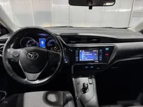 Toyota Auris thumbnail 9