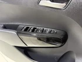 Kia Picanto thumbnail 37