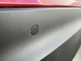 Toyota C-HR thumbnail 12