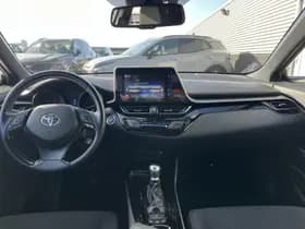 Toyota C-HR thumbnail 18