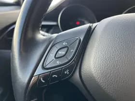 Toyota C-HR thumbnail 21