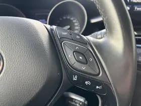 Toyota C-HR thumbnail 22
