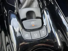 Toyota C-HR thumbnail 29