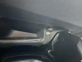 Toyota C-HR thumbnail 31