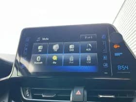 Toyota C-HR thumbnail 35