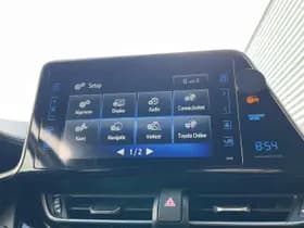 Toyota C-HR thumbnail 36