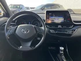 Toyota C-HR thumbnail 65