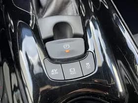 Toyota C-HR thumbnail 75