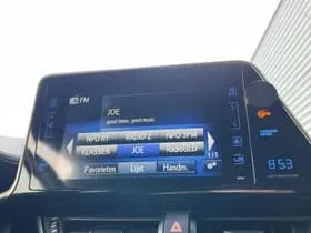 Toyota C-HR thumbnail 80