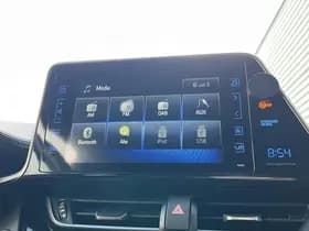 Toyota C-HR thumbnail 81