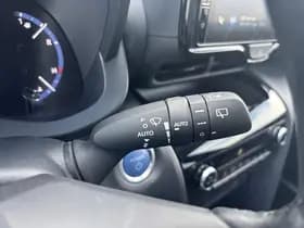 Toyota Yaris-cross thumbnail 50