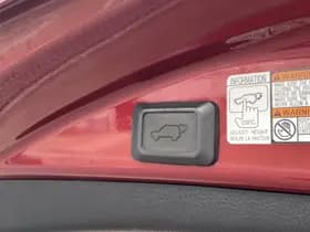 Toyota RAV4 thumbnail 13