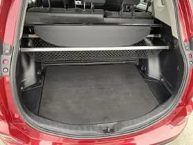 Toyota RAV4 thumbnail 8