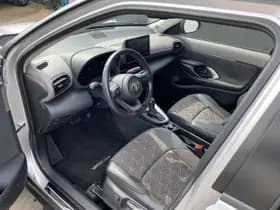 Toyota Yaris-cross thumbnail 25