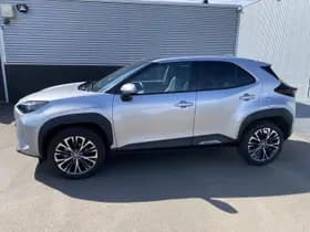 Toyota Yaris-cross thumbnail 4