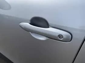 Toyota Yaris-cross thumbnail 80