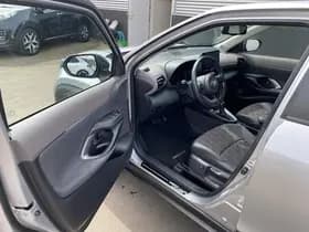 Toyota Yaris-cross thumbnail 82