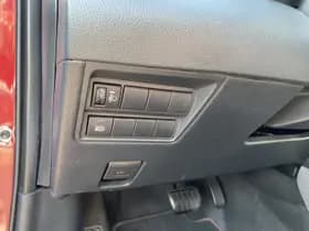 Toyota Yaris thumbnail 18